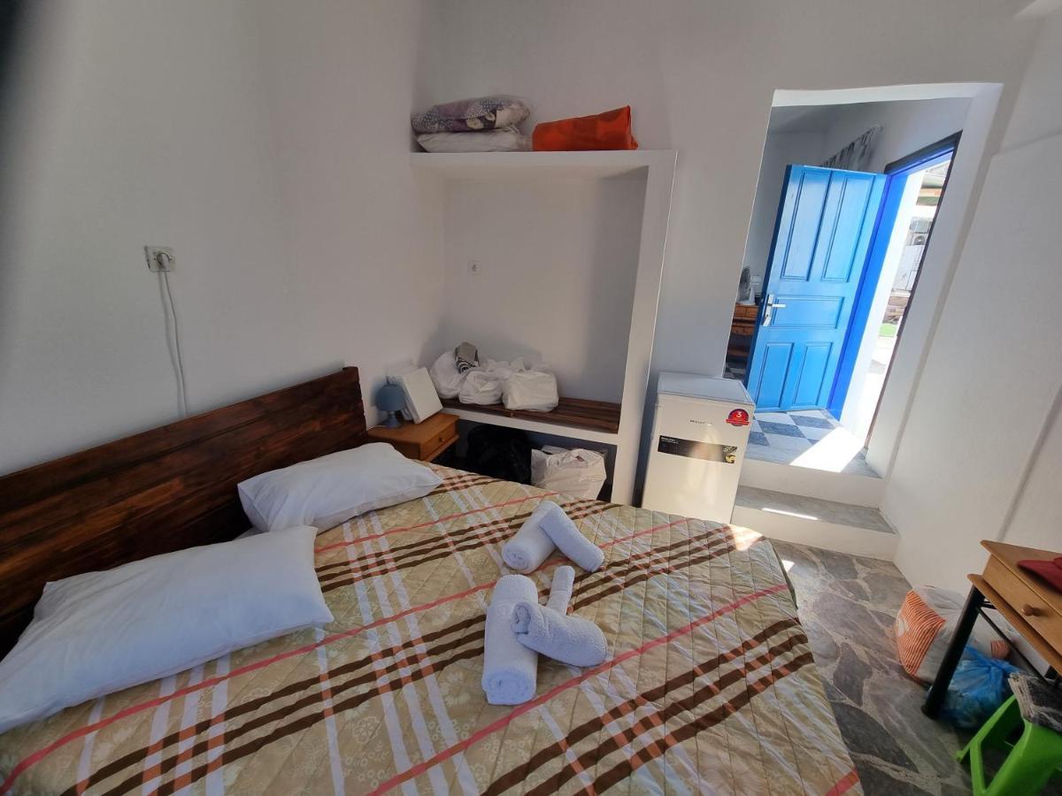 Santorini Pleasure Studios Fira  Exteriér fotografie