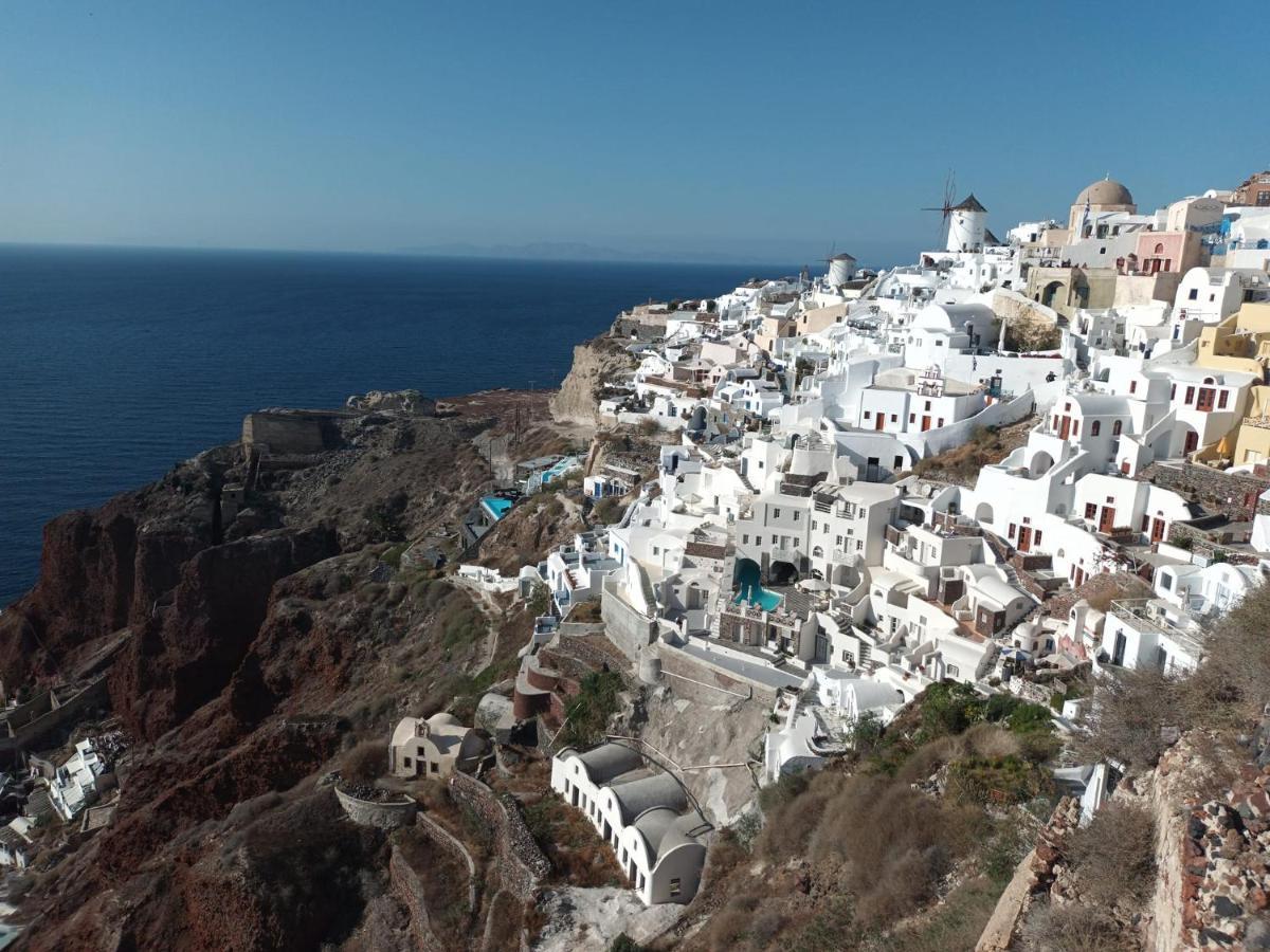 Santorini Pleasure Studios Fira  Exteriér fotografie