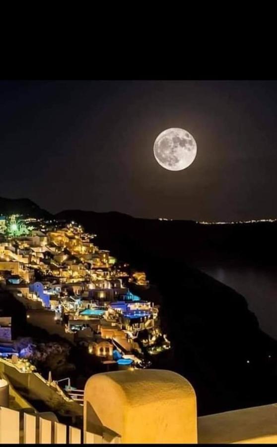 Santorini Pleasure Studios Fira  Exteriér fotografie